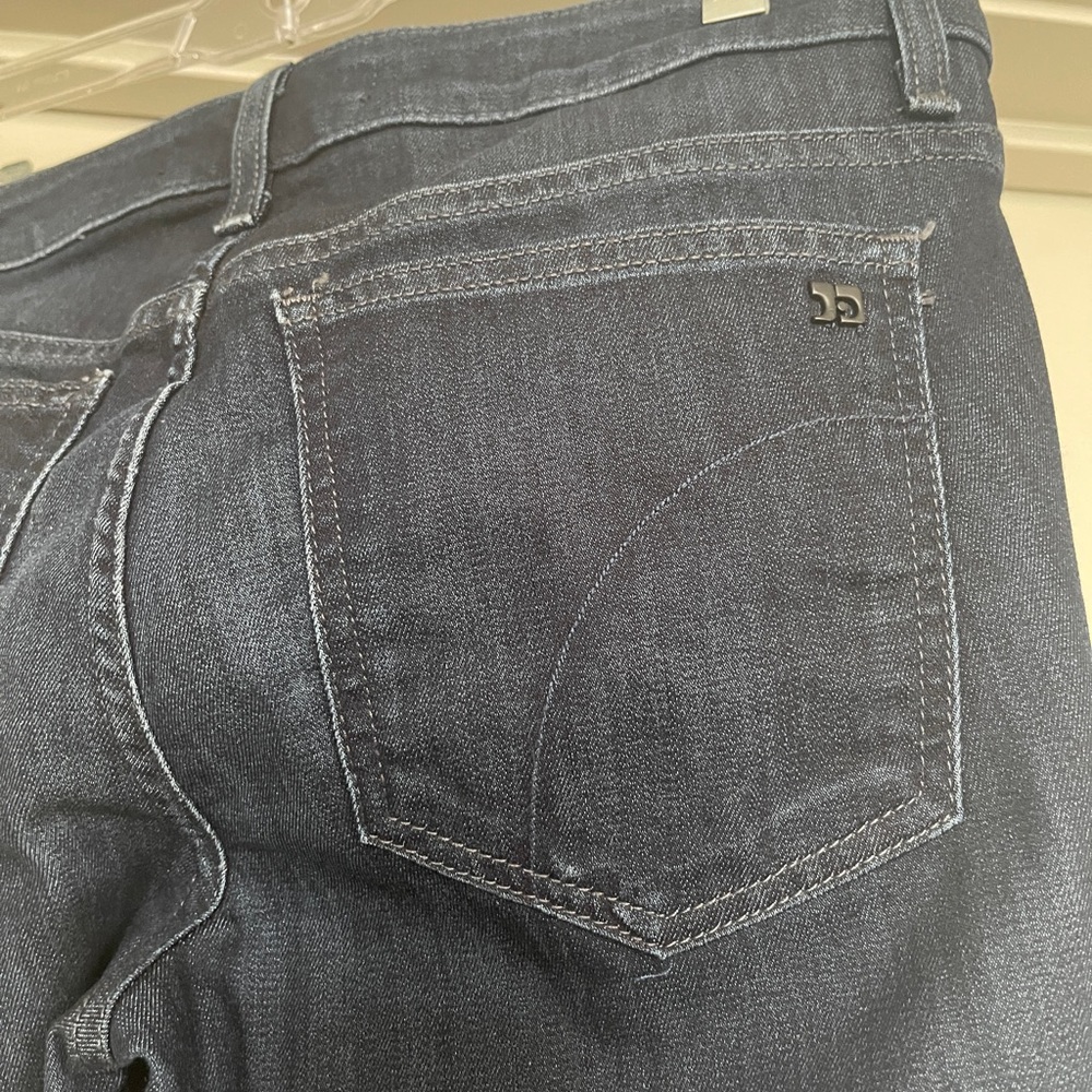 Joe’s Jeans Dark Denim Wash Curvy Bootcut Fit, W31, Me er Worn, No Tags